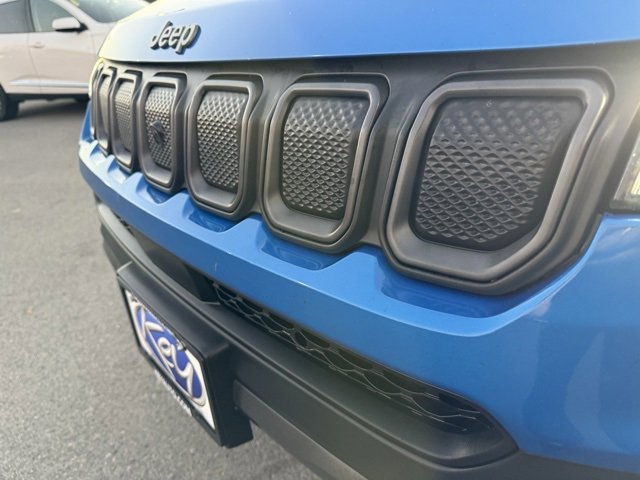 Used 2022 Jeep Compass Trailhawk w/ Trailhawk Elite Group image 8