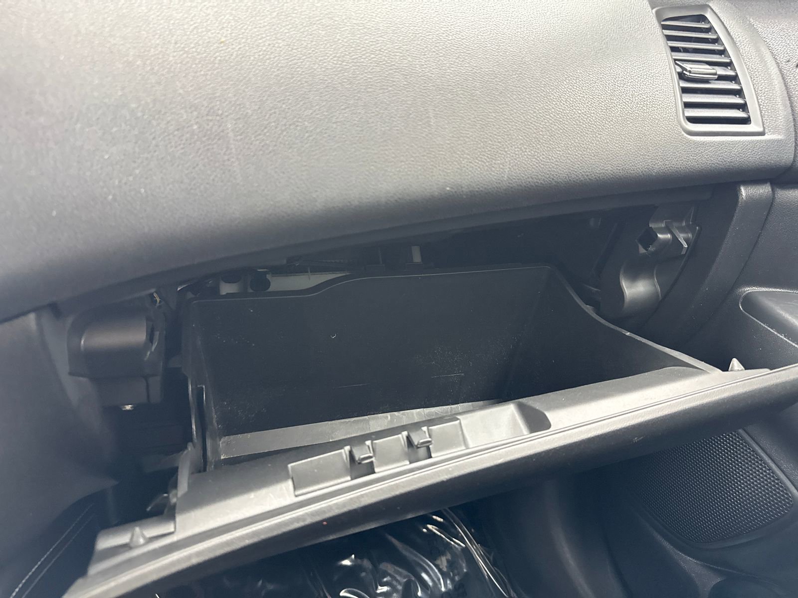 Used 2020 Mitsubishi Outlander Sport ES FWD image 32