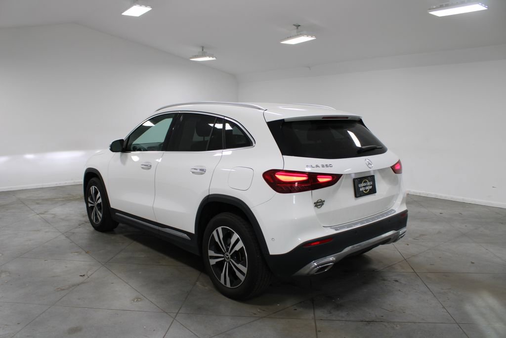 Used 2025 Mercedes-Benz GLA 250 image 7