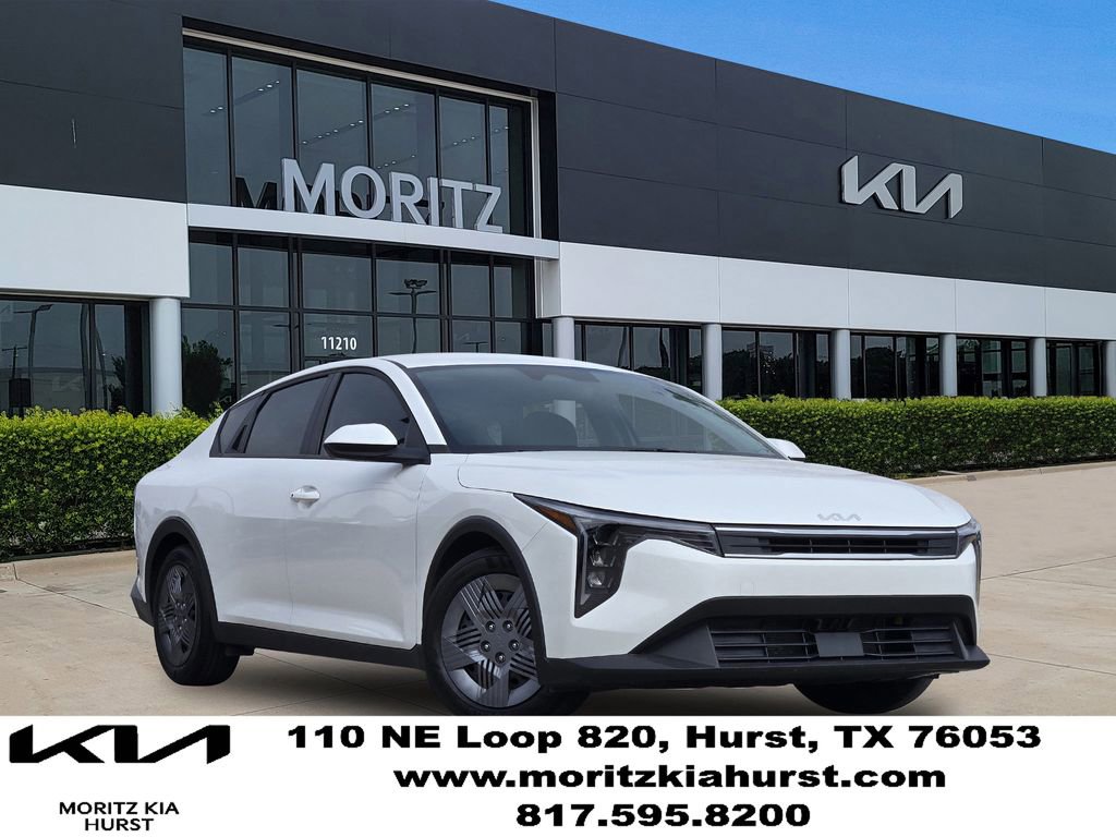 New 2025 Kia K4 LX