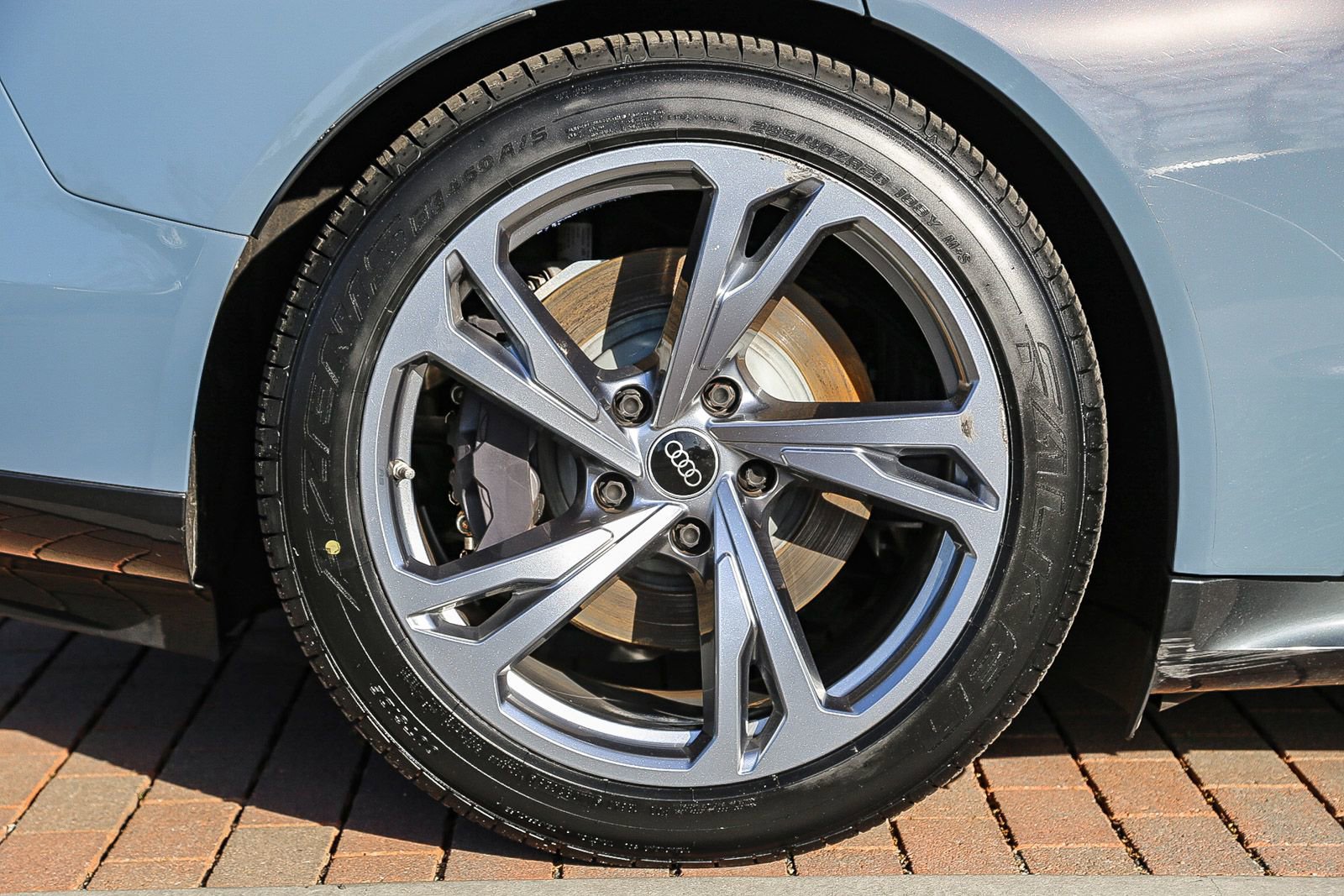 Used 2022 Audi e-tron GT Premium Plus image 11