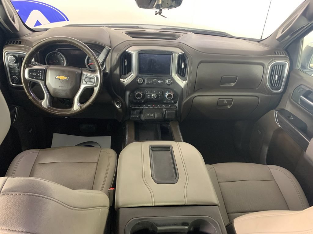Used 2022 Chevrolet Silverado 1500 LTZ w/ LTZ Premium Package AWD/4WD image 33