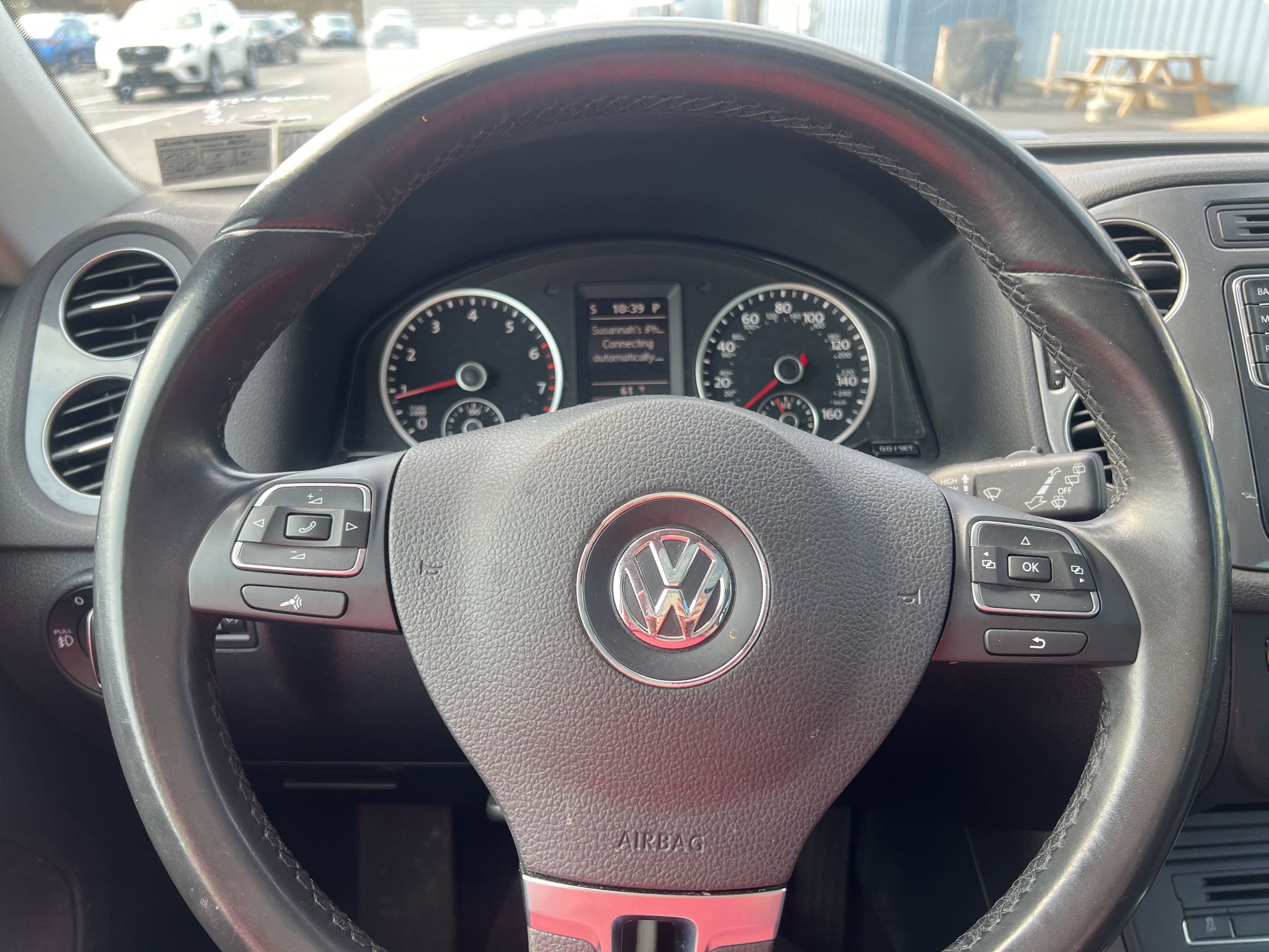 Used 2017 Volkswagen Tiguan Sport image 13