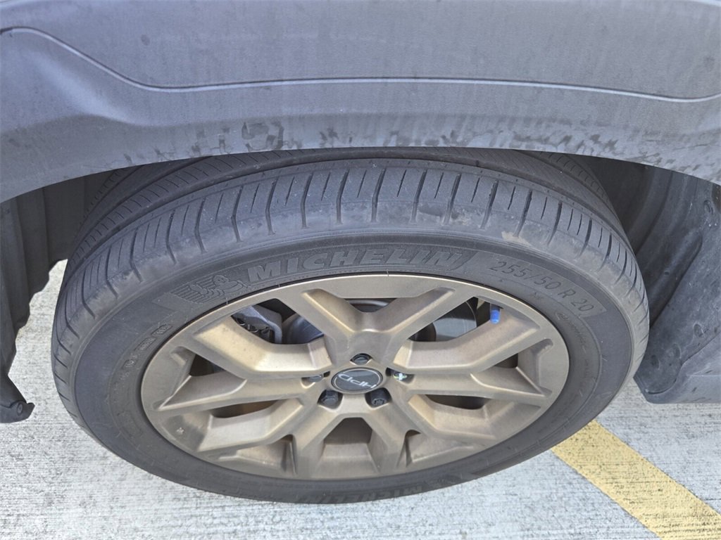 Used 2023 Honda Pilot Touring image 7