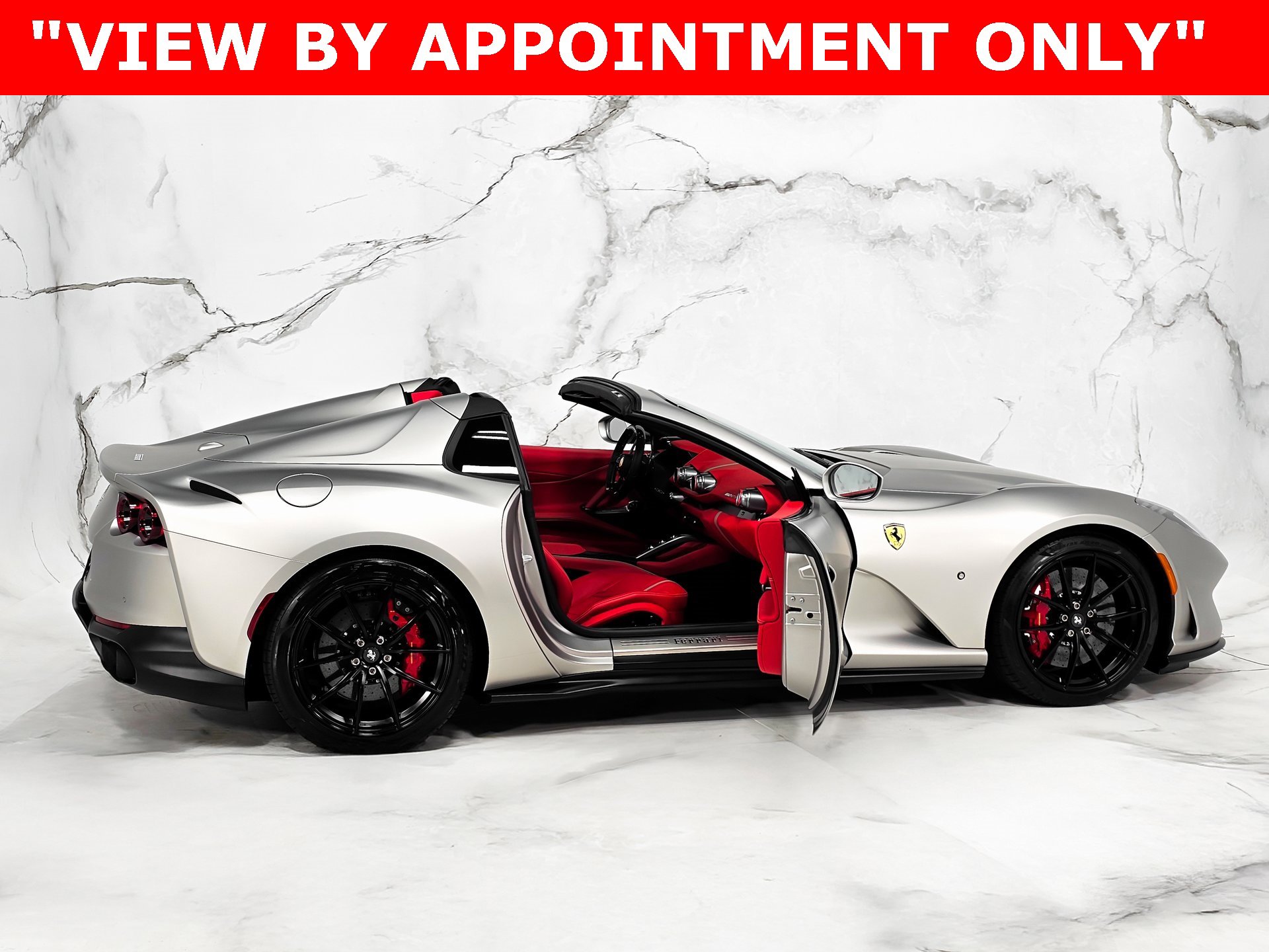 Used 2022 Ferrari 812 GTS image 2