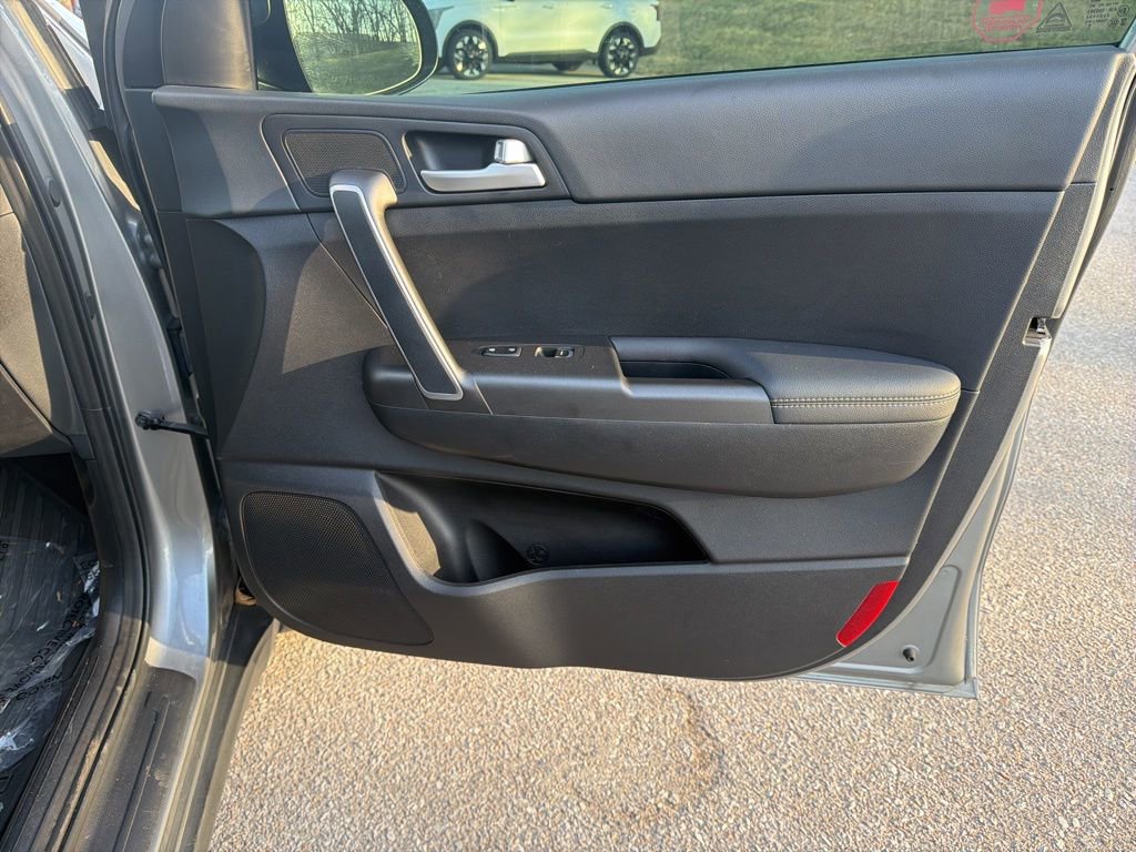 Certified 2021 Kia Sportage LX image 23