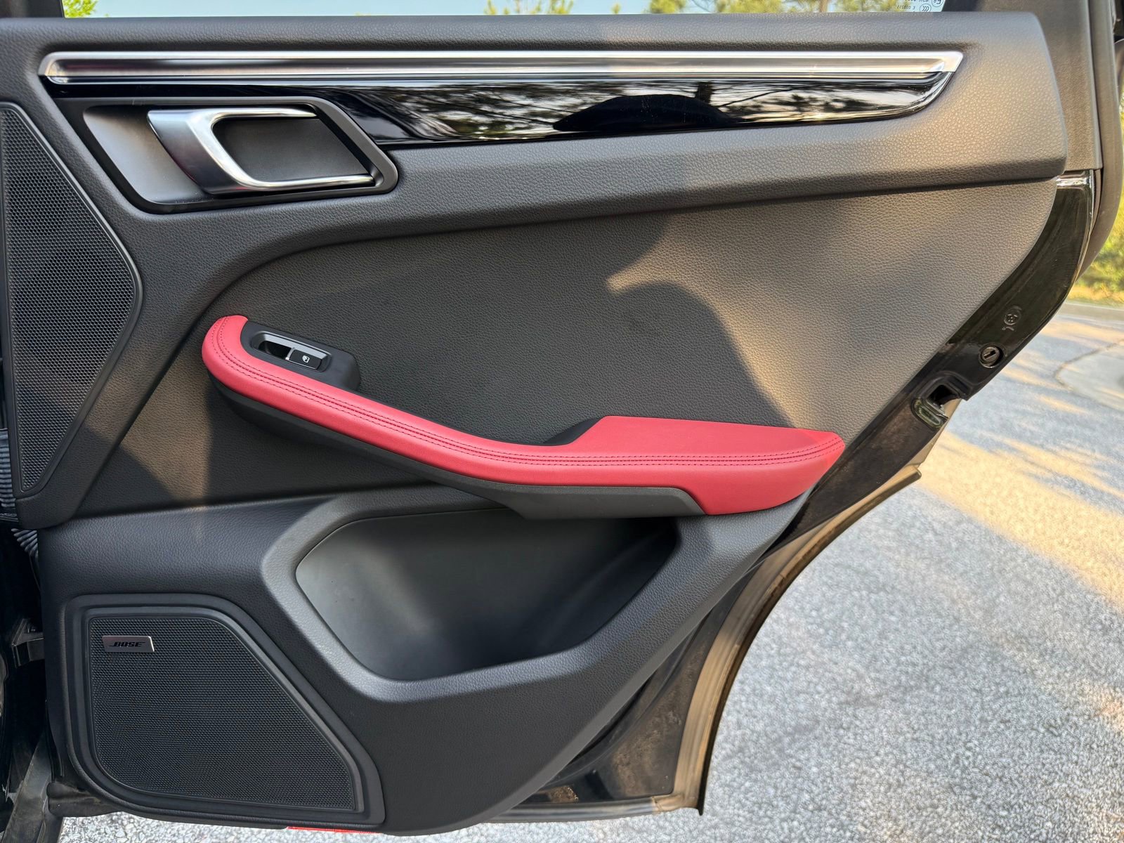 Used 2019 Porsche Macan AWD/4WD image 48