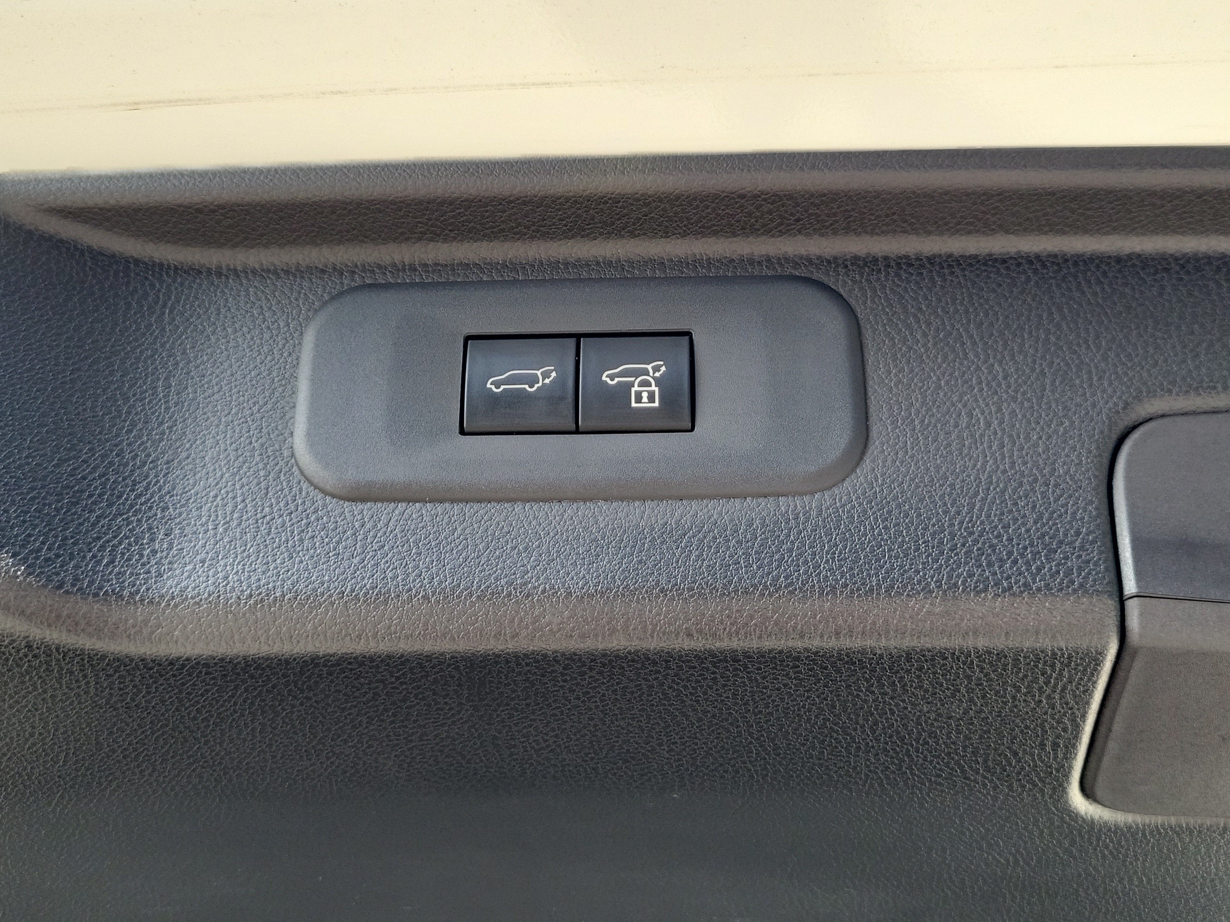 Used 2025 Toyota Grand Highlander AWD Hybrid image 18