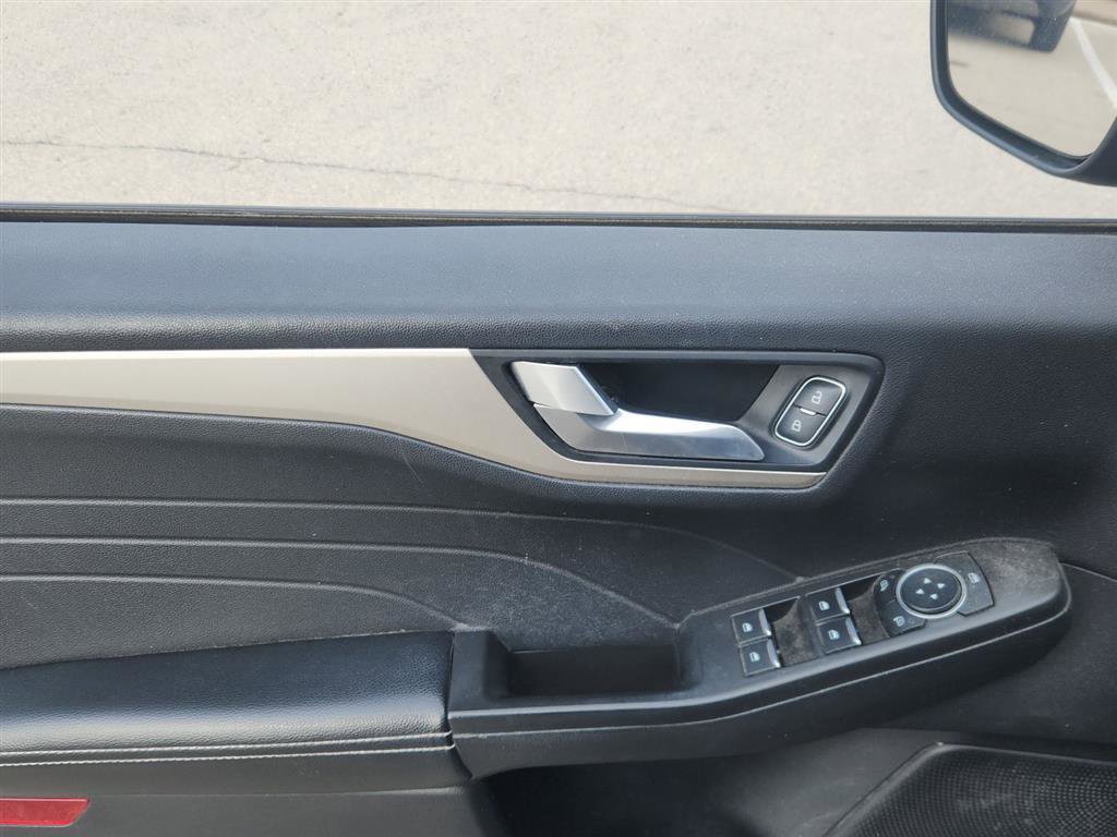Used 2021 Ford Escape SEL AWD/4WD image 14