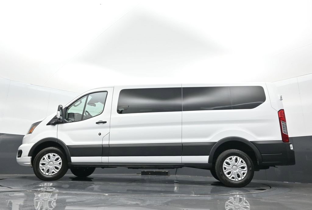 Used 2023 Ford Transit 350 XLT image 28
