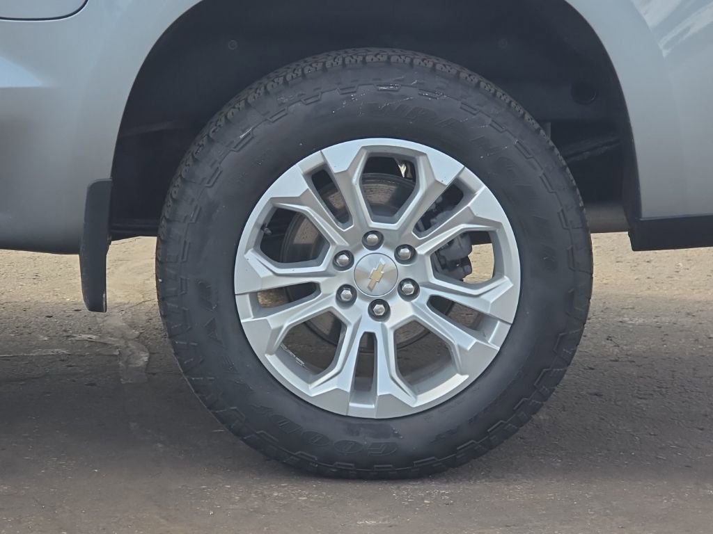 Used 2023 Chevrolet Silverado 1500 LTZ image 12