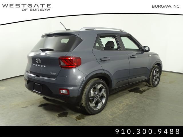 Used 2024 Hyundai Venue SEL image 33