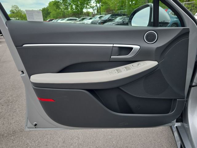 New 2025 Hyundai Sonata SEL FWD image 13