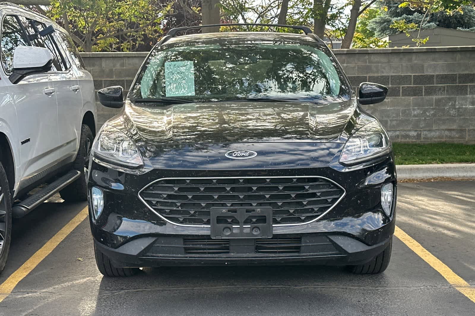 Used 2022 Ford Escape SEL w/ SEL Stealth AWD Package image 2