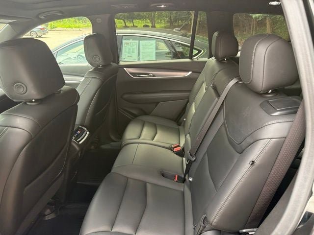 Certified 2025 Cadillac XT6 Luxury AWD/4WD image 17