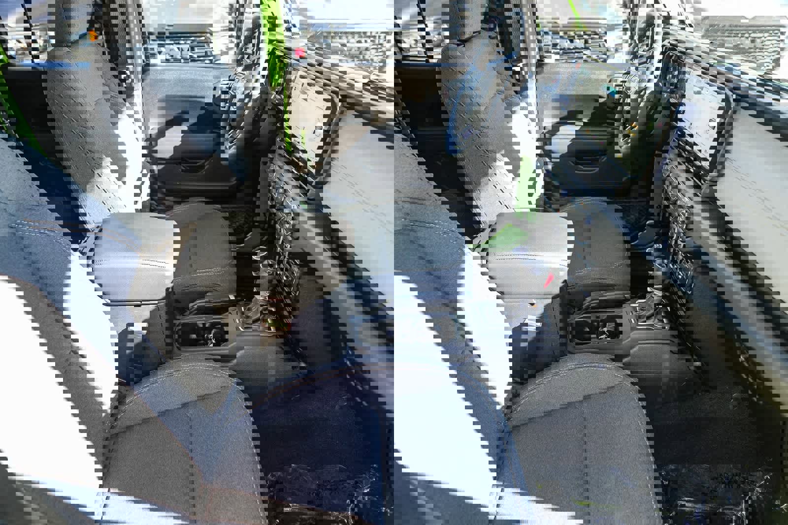 Used 2025 Jeep Gladiator Sport image 14