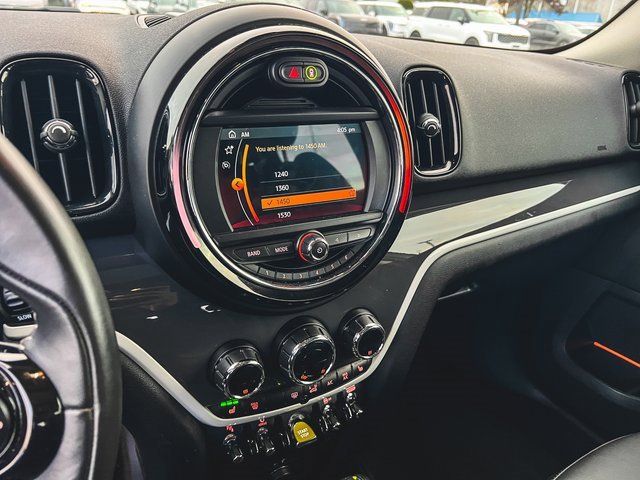 Used 2019 MINI Cooper Countryman SE w/ Driver Assistance Package image 19