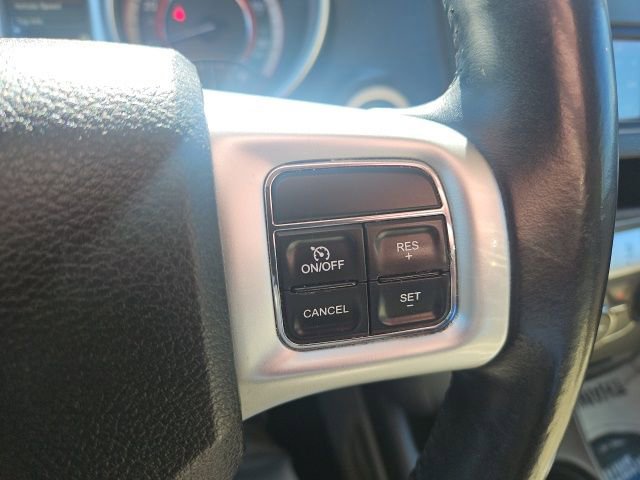 Used 2017 Dodge Journey SE w/ Flexible Seating Group image 21