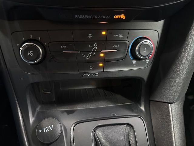 Used 2018 Ford Focus SE FWD image 19