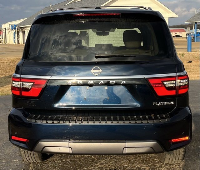 Used 2024 Nissan Armada Platinum w/ Captain's Chairs Package image 7