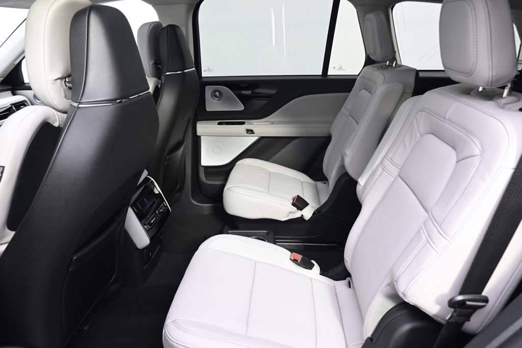 New 2026 Lincoln Aviator Reserve image 21