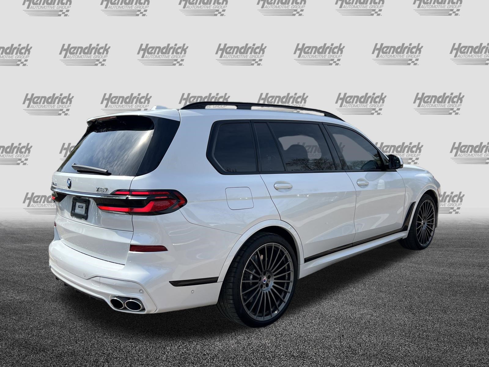 Used 2024 BMW ALPINA XB7 image 9