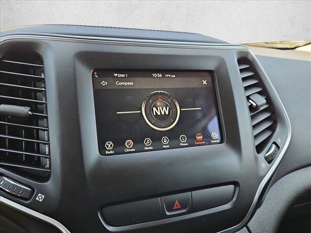 Used 2019 Jeep Cherokee Latitude w/ Popular Appearance Group FWD image 13