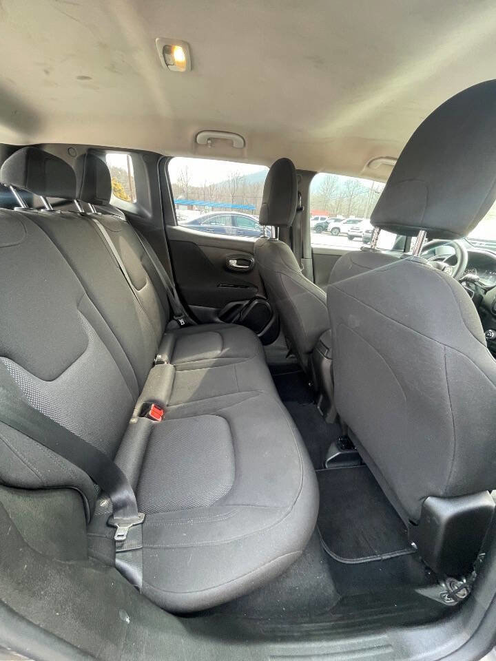 Used 2019 Jeep Renegade Sport FWD image 17