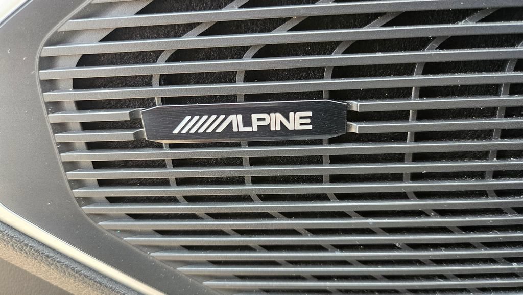 Used 2023 Jeep Wagoneer L Series II AWD/4WD image 33