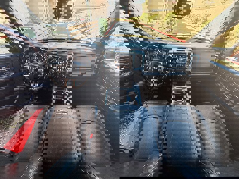 Used 2016 RAM 2500 Limited AWD/4WD image 17