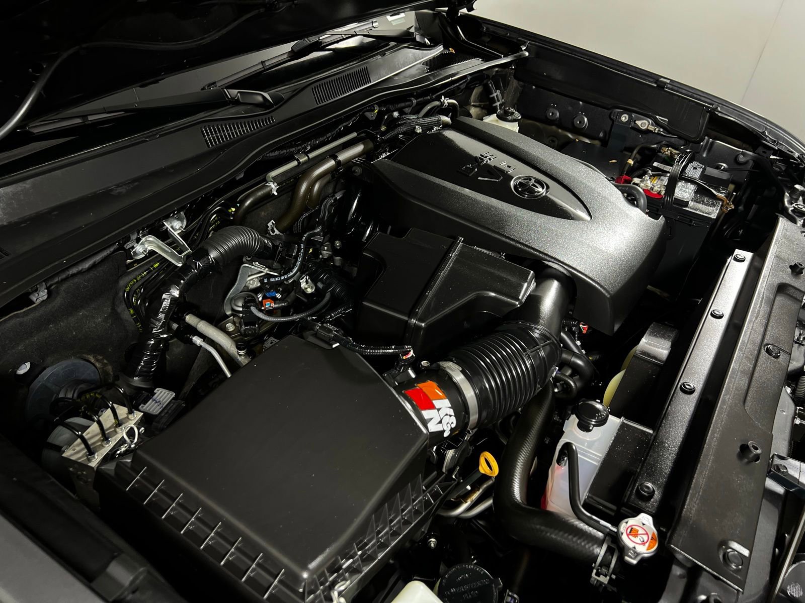 Used 2019 Toyota Tacoma SR5 RWD image 10