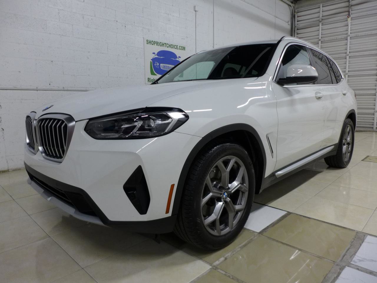 Used 2022 BMW X3 sDrive30i w/ Convenience Package w/ZPA RWD image 2