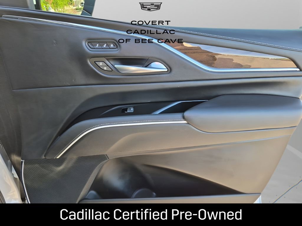Certified 2023 Cadillac Escalade ESV Sport Platinum w/ LPO, ONYX Package image 17