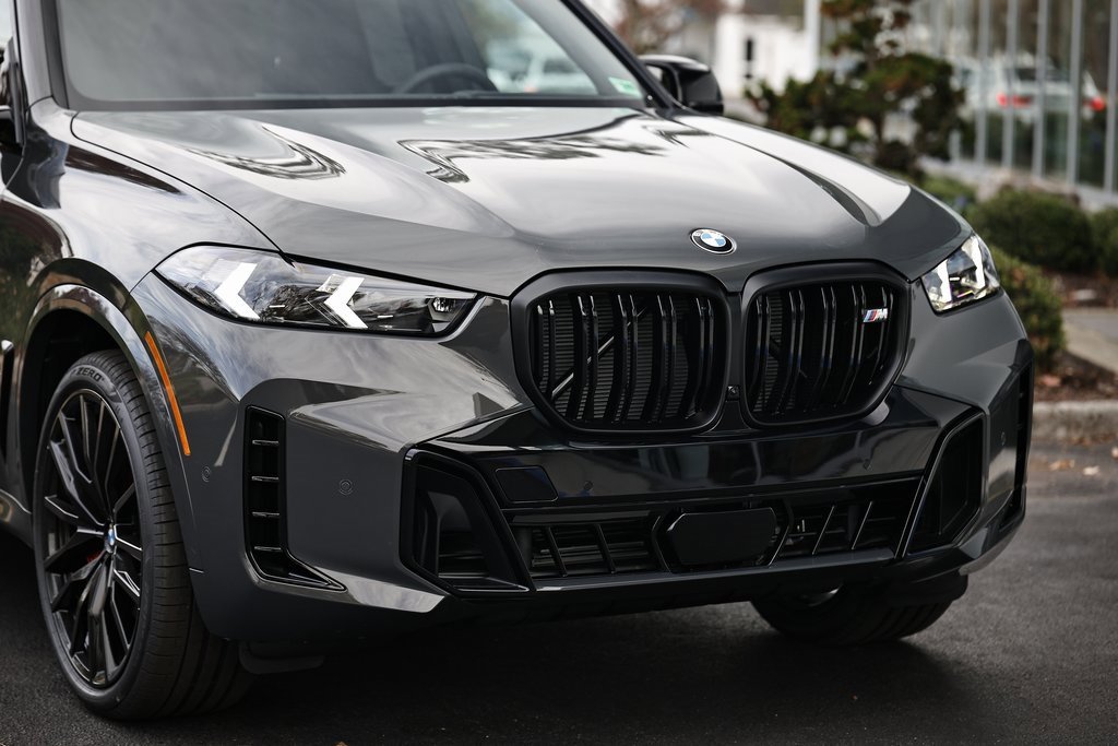New 2026 BMW X5 M60i w/ Climate Comfort Package image 2