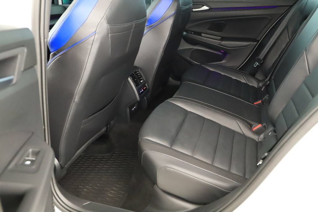 Used 2024 Volkswagen Golf R AWD/4WD image 31