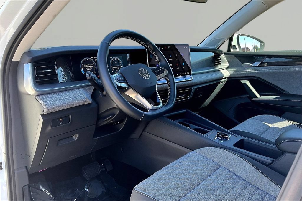 Used 2025 Volkswagen Tiguan S FWD image 18