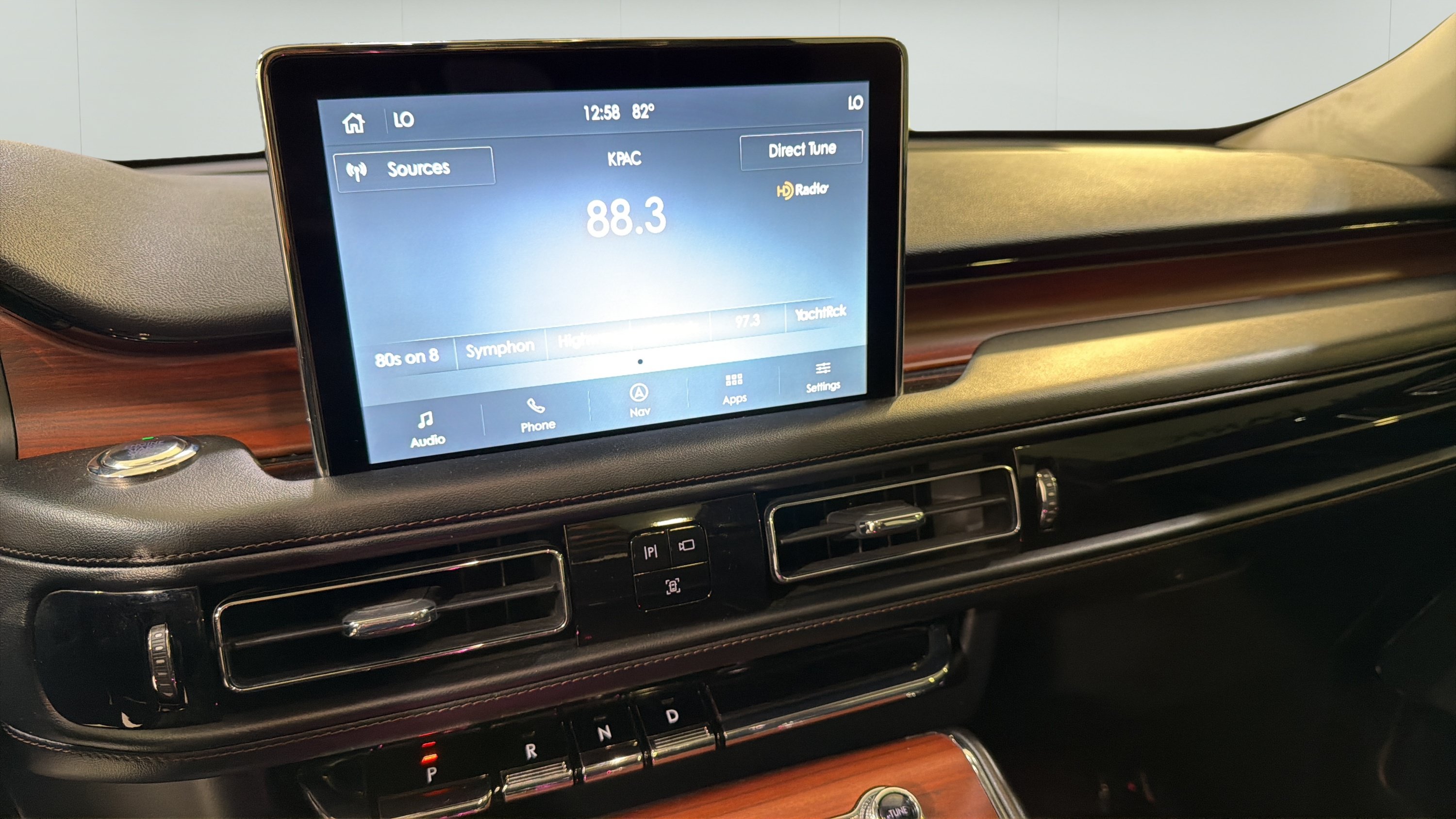 Used 2023 Lincoln Aviator Reserve RWD image 16