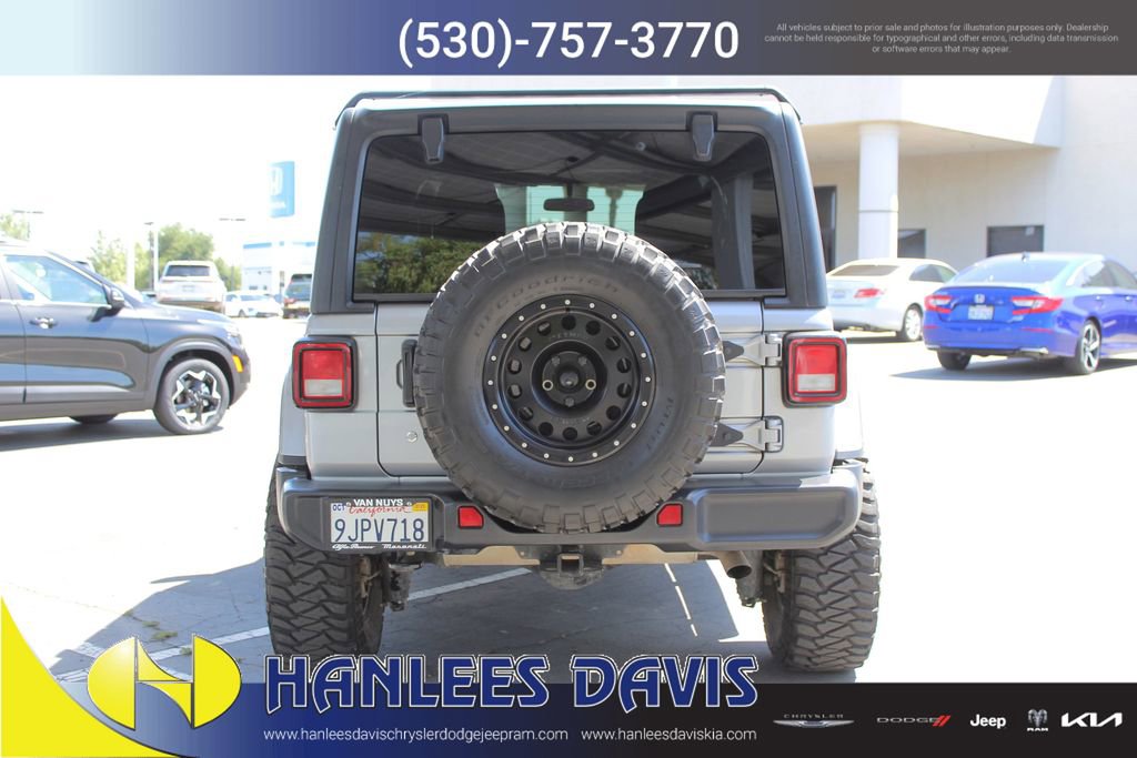 Used 2020 Jeep Wrangler Unlimited Sahara image 7