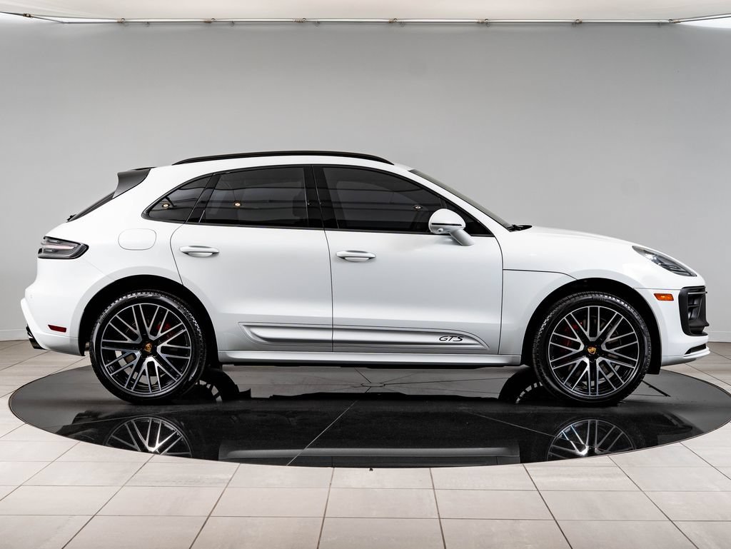 Certified 2026 Porsche Macan GTS AWD/4WD image 9