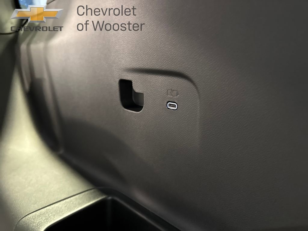 New 2026 Chevrolet Traverse High Country w/ LPO, Floor Liner Package image 39