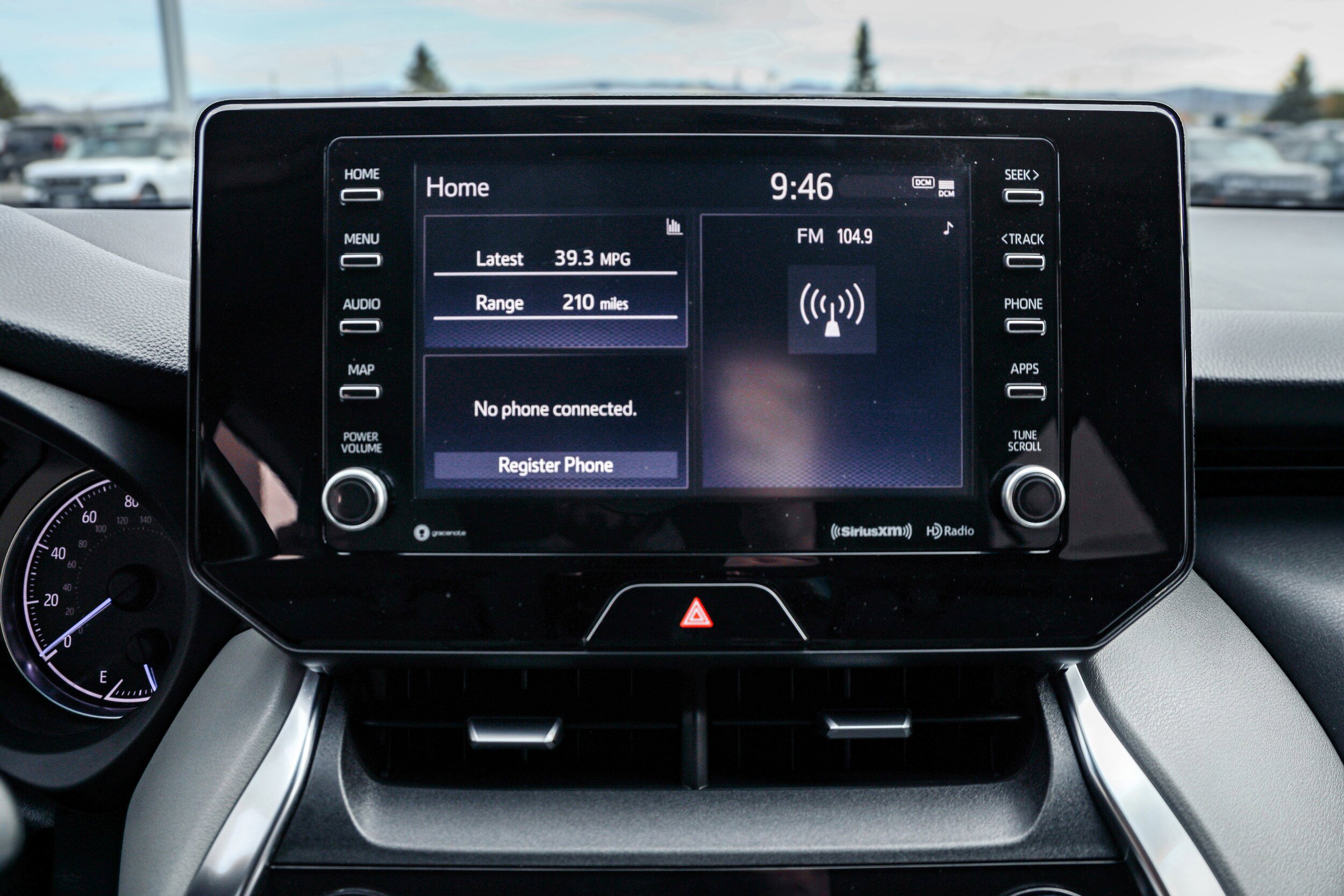 Used 2021 Toyota Venza LE image 16