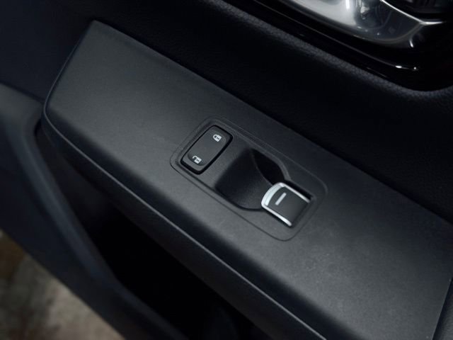 Used 2026 Honda CR-V Sport Touring image 18