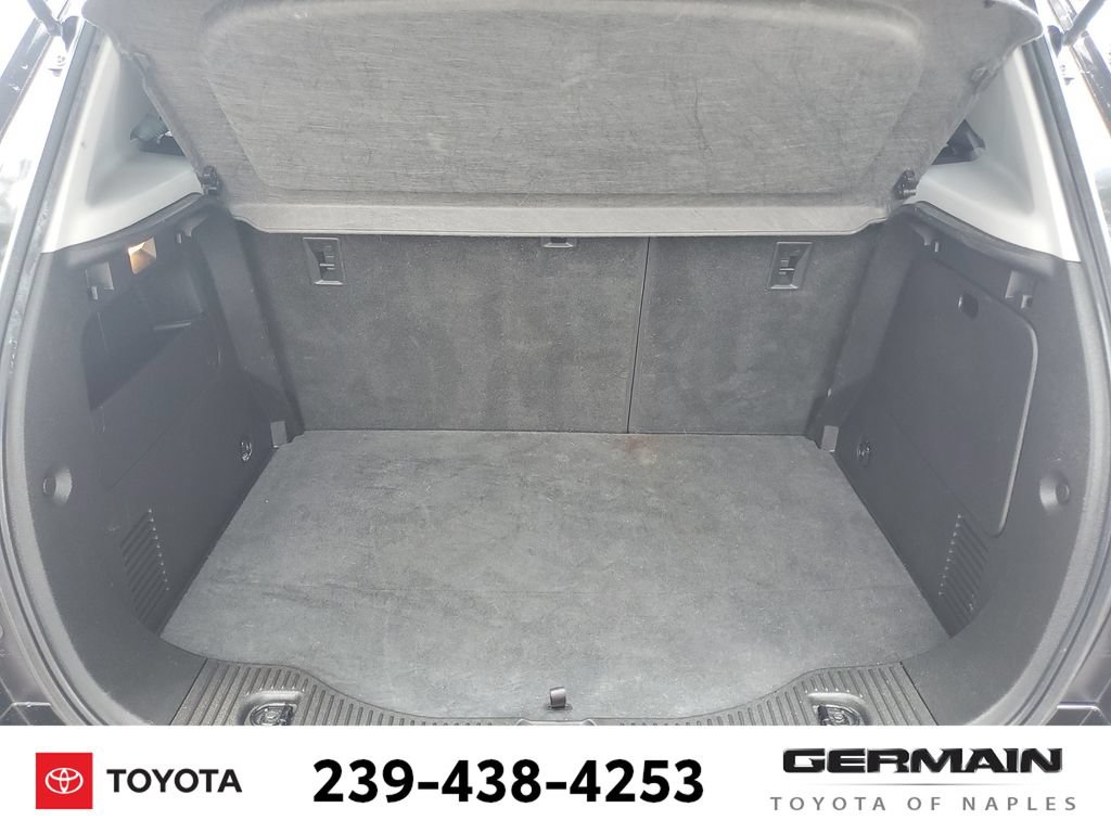 Used 2020 Chevrolet Trax LT w/ Sun & Sound Package FWD image 24