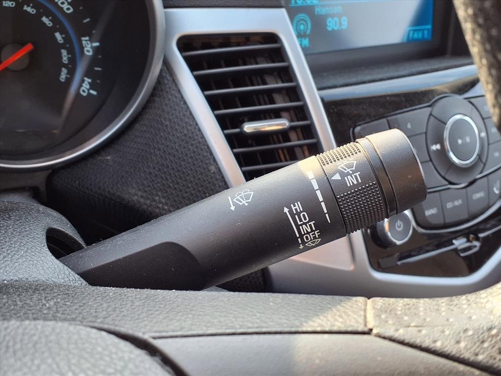 Used 2014 Chevrolet Cruze LT image 14