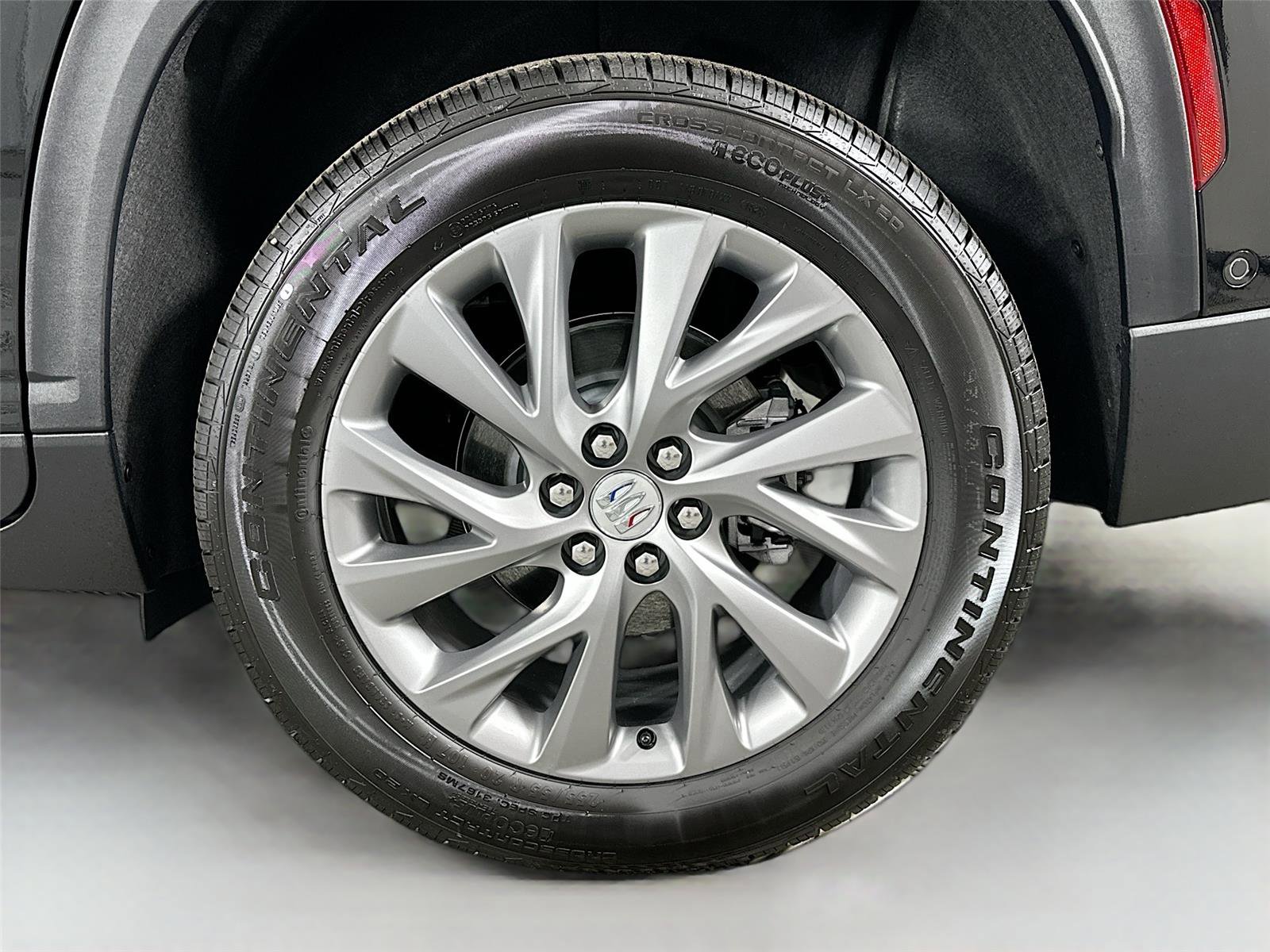 Used 2025 Buick Enclave Preferred w/ Super Cruise Package image 31