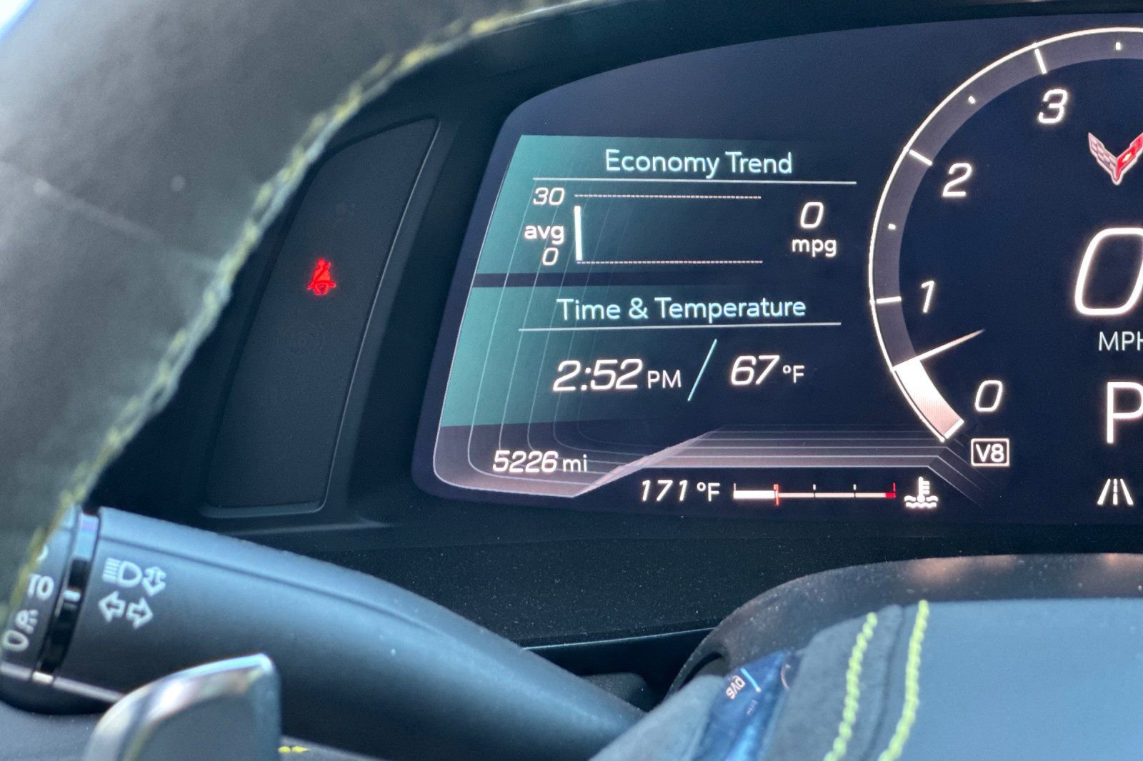 Used 2022 Chevrolet Corvette Stingray Premium Cpe w/ Z51 Performance Package image 3