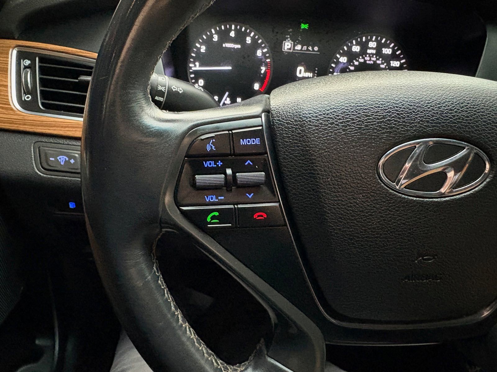 Used 2015 Hyundai Sonata Limited image 38