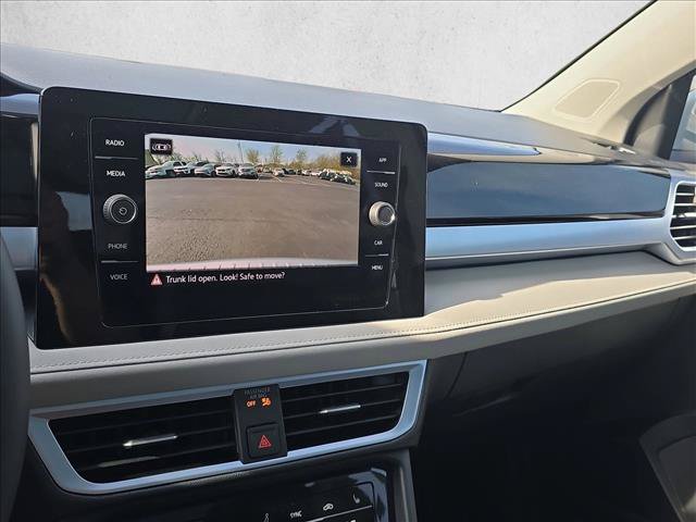 New 2026 Volkswagen Taos SE FWD image 14