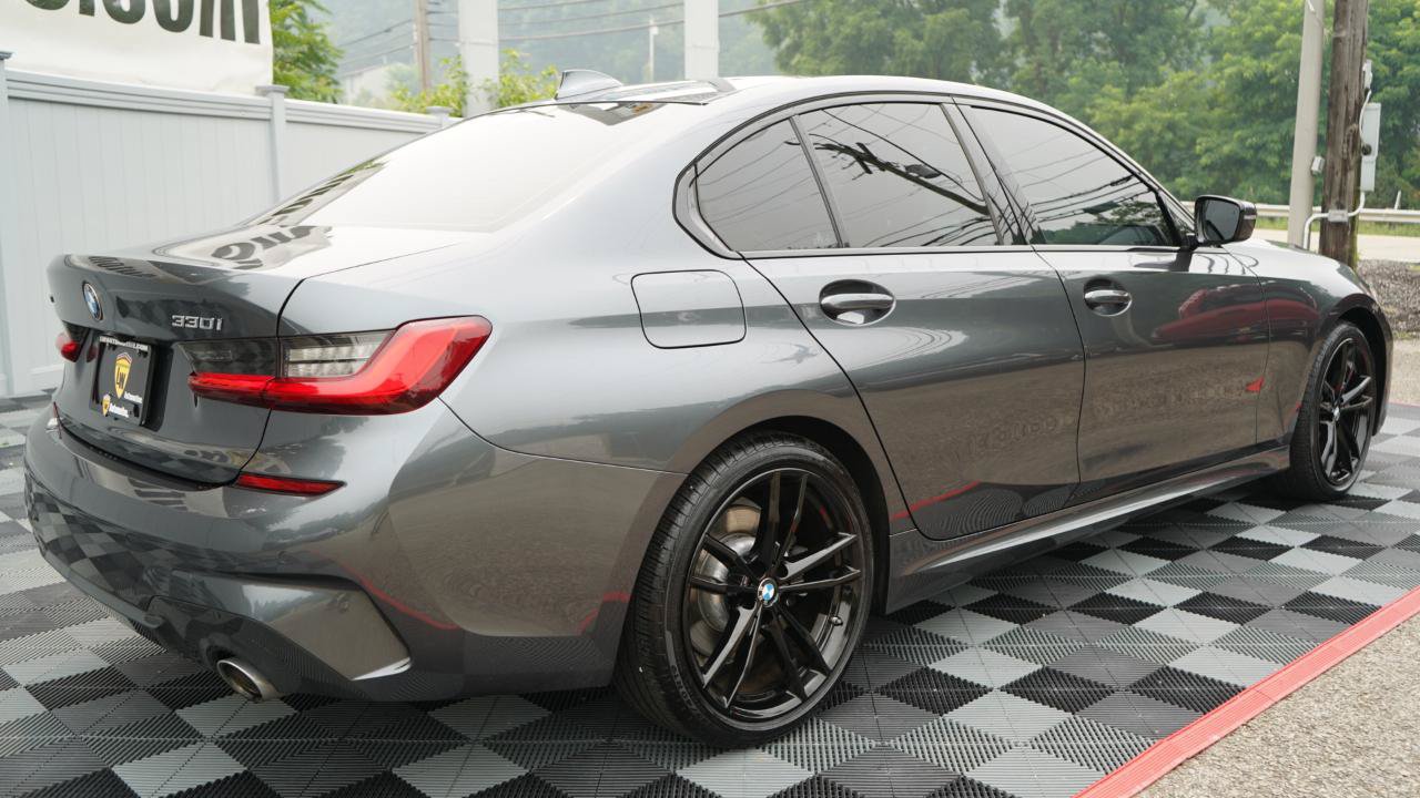 Used 2020 BMW 330i xDrive Sedan w/ M Sport Package AWD/4WD image 9