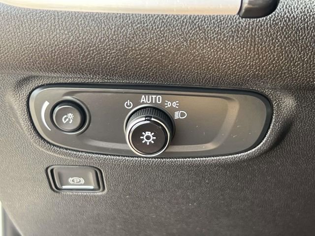 Used 2023 GMC Terrain SLE w/ Driver Convenience Package AWD/4WD image 21